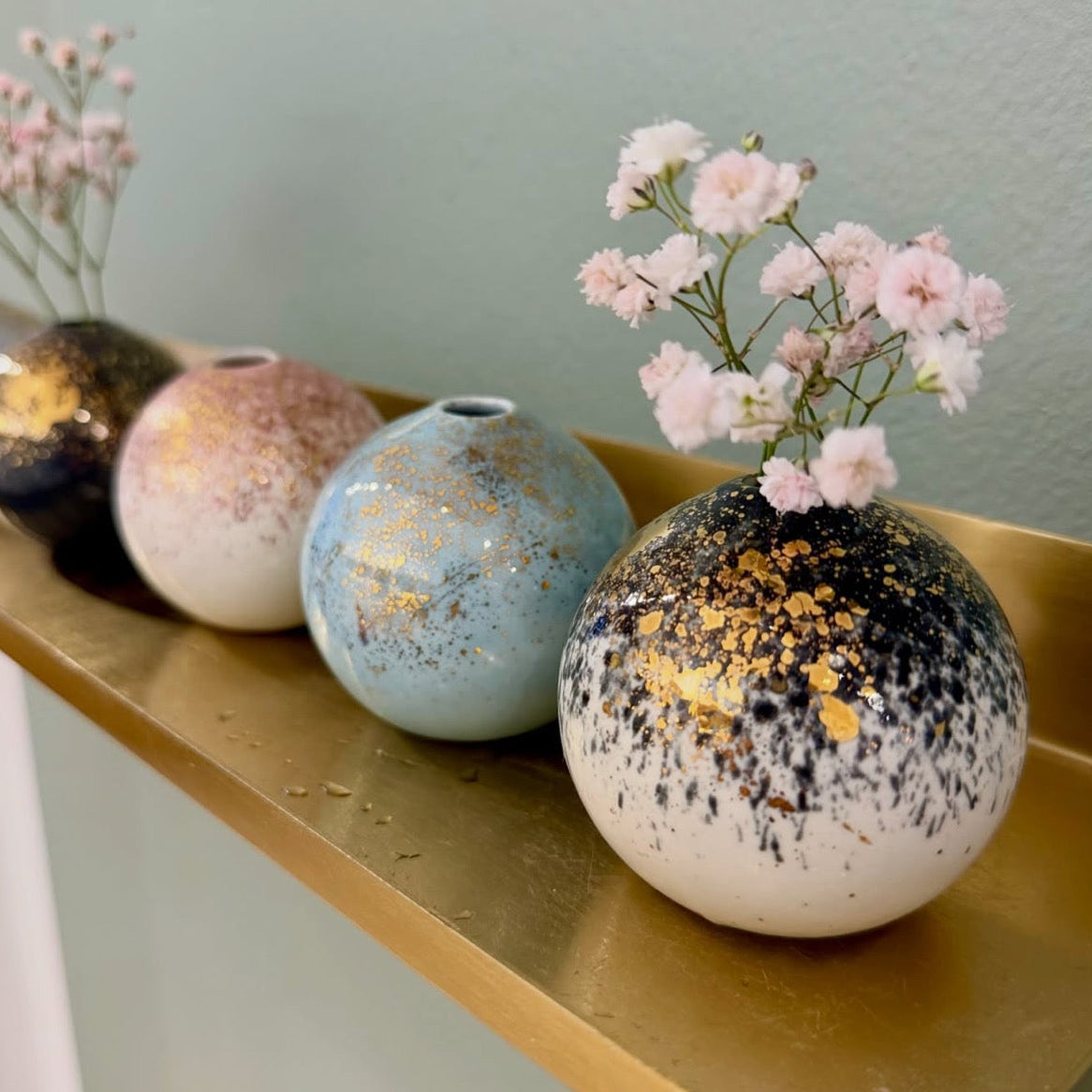 Ball vase with gold & black size XS, NEW IN
