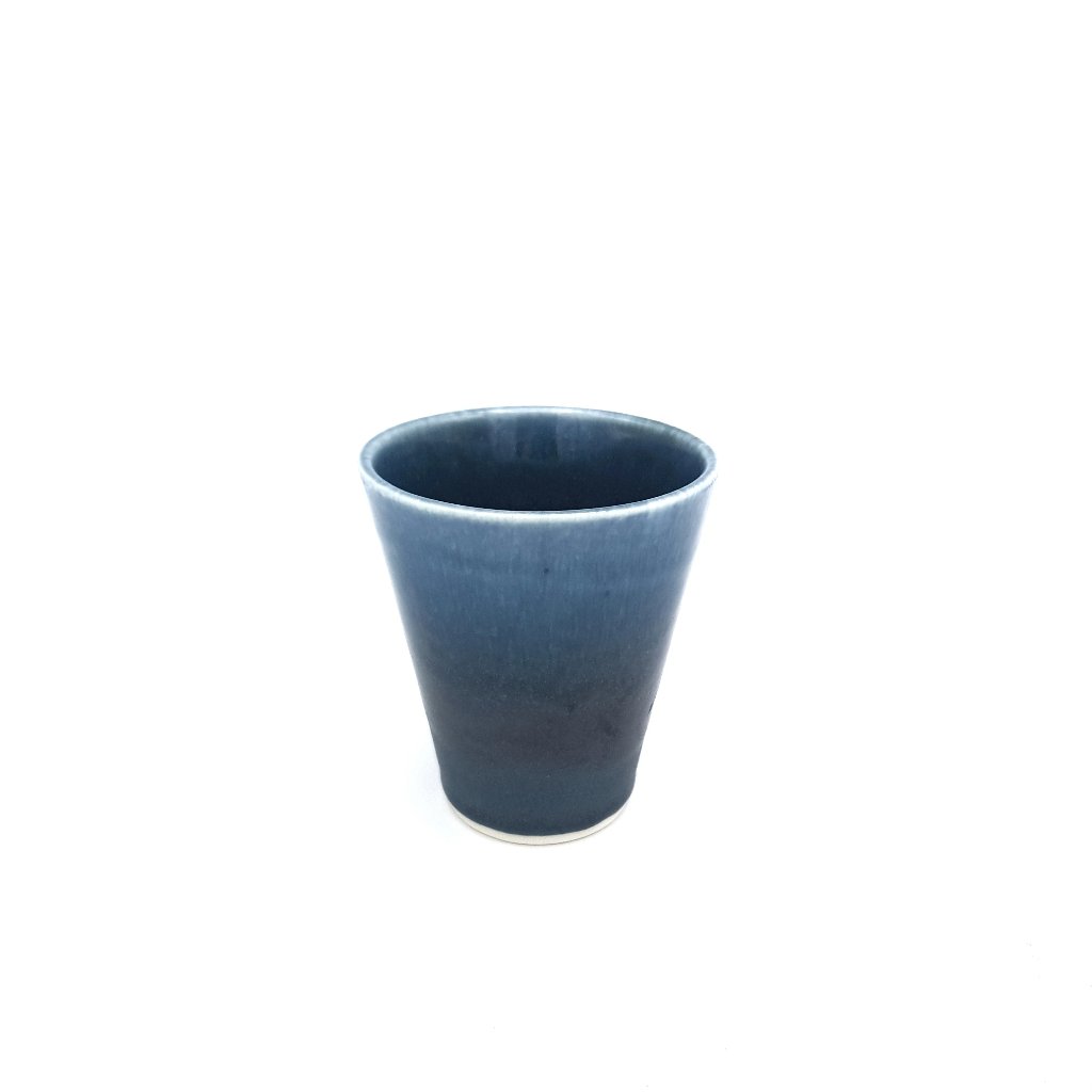 Kaolin - Iceramic. Coffee cup with Black beach glaze.