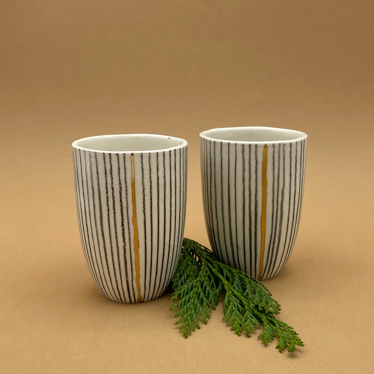 Gold Line Cups - 2 .pcs.   Special price / . Gull Línu Bollar - 2.stk.