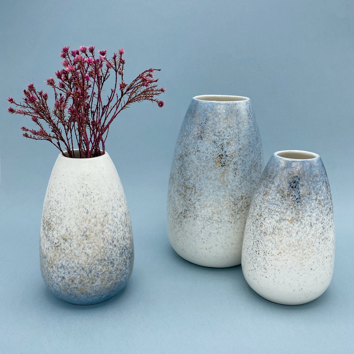 Golden vase, Light Blue - Size S / Gullvasi, Ljósblár